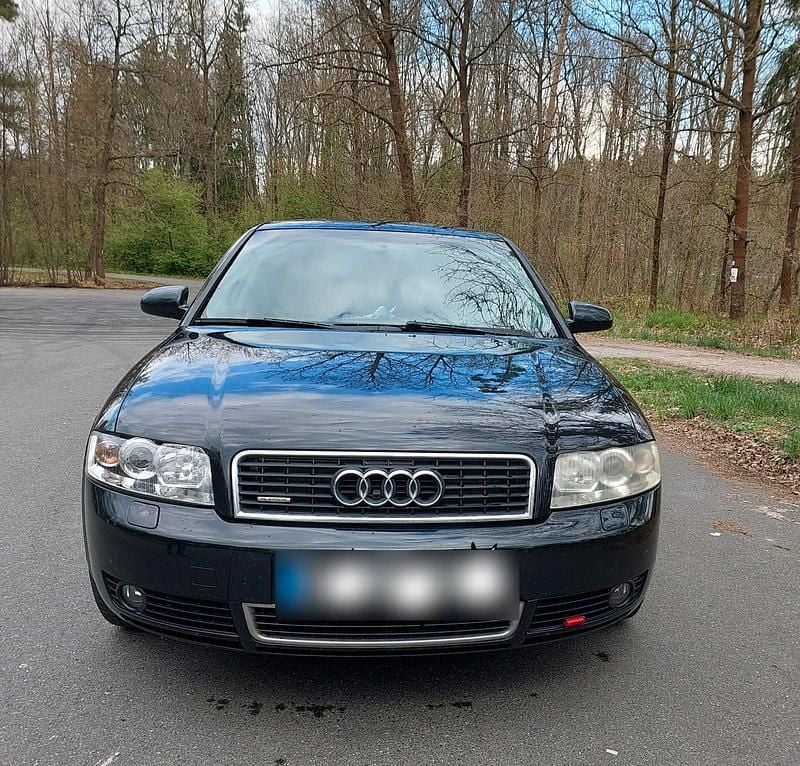 Second-hand Audi A4 Design 180 CP (132 kW) 2002 Negru Berlinǎ