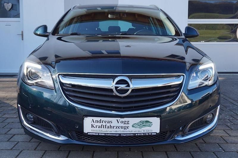 Gebraucht Opel Insignia 170 PS (125 kW) 2017 Smaragd gruen (mi) Kombi