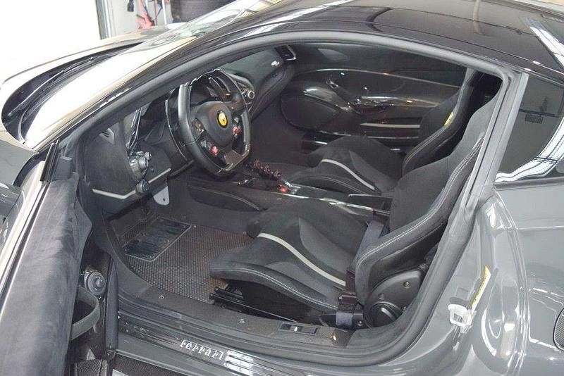 Gebraucht Ferrari 488 721 PS (530 kW) 2019 Grigio scuro Coupé