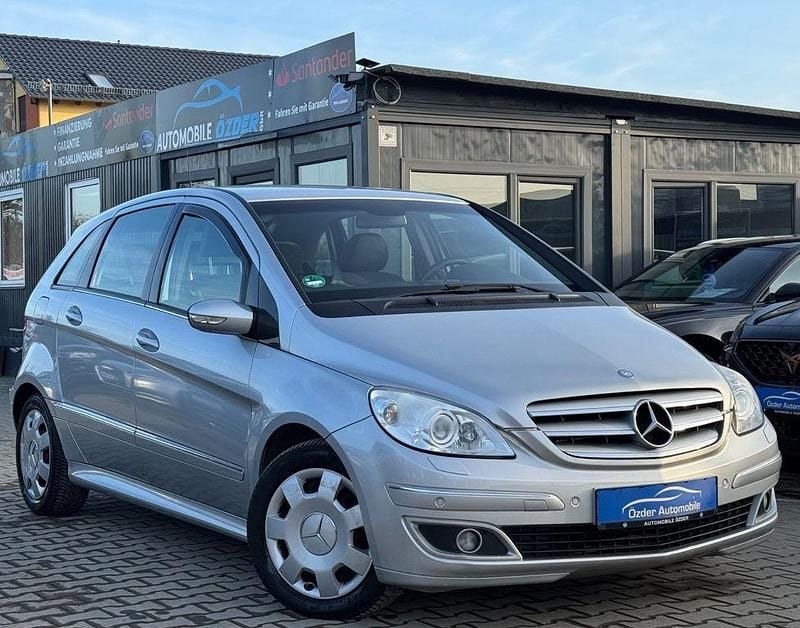 Silber Gebraucht 2006 Mercedes B200 Van / Kleinbus | 4.990 € (Guter Preis) - Bild 1/4