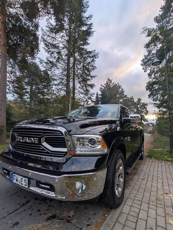 Schwarz Gebraucht 2020 Dodge Ram Abholung | 43.000 € - Bild 1/4