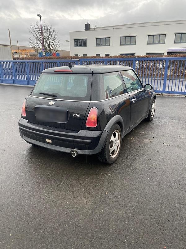 Second-hand Mini Cooper 90 CP (66 kW) 2001 Negru Hatchback