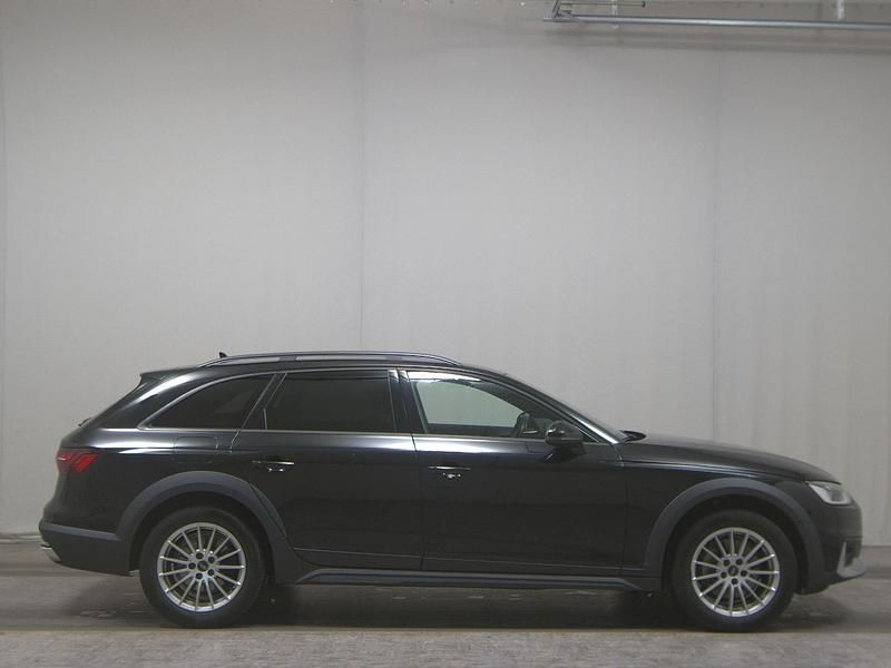 Gebraucht Audi A4 Allroad Business 204 PS (150 kW) 2023 Schwarz Kombi