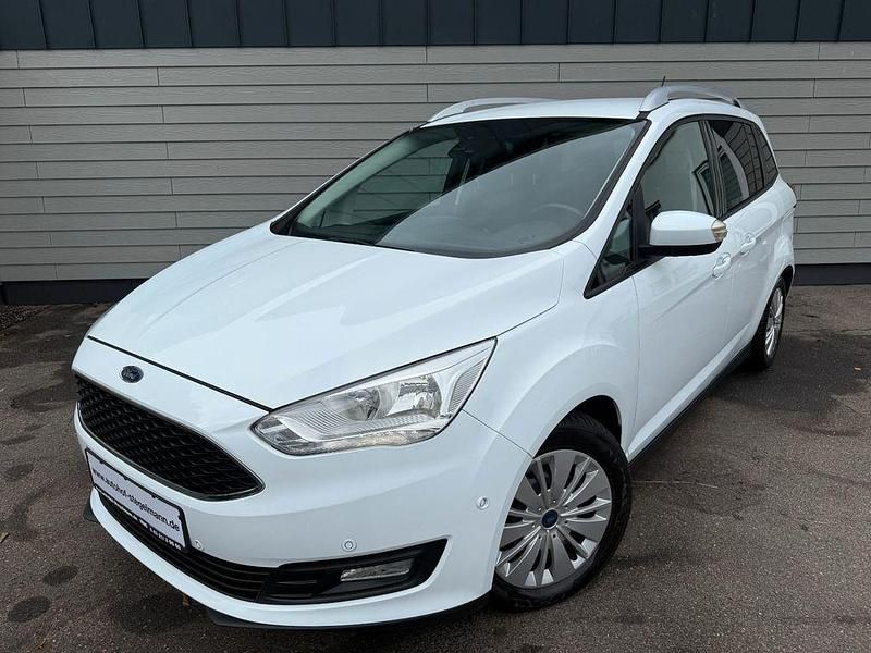 Weiß Gebraucht 2019 Ford Grand C-Max Cool & Connect Van / Kleinbus | 12.950 € - Bild 1/4
