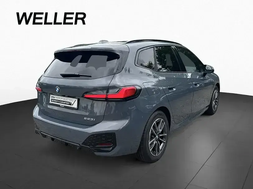 Gebraucht BMW 223 Active Tourer Luxury Line 218 PS (160 kW) 2025 Grau Van / Kleinbus