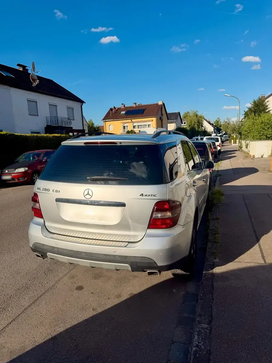 Gebraucht Mercedes ML280 190 PS (139 kW) 2007 Grau SUV