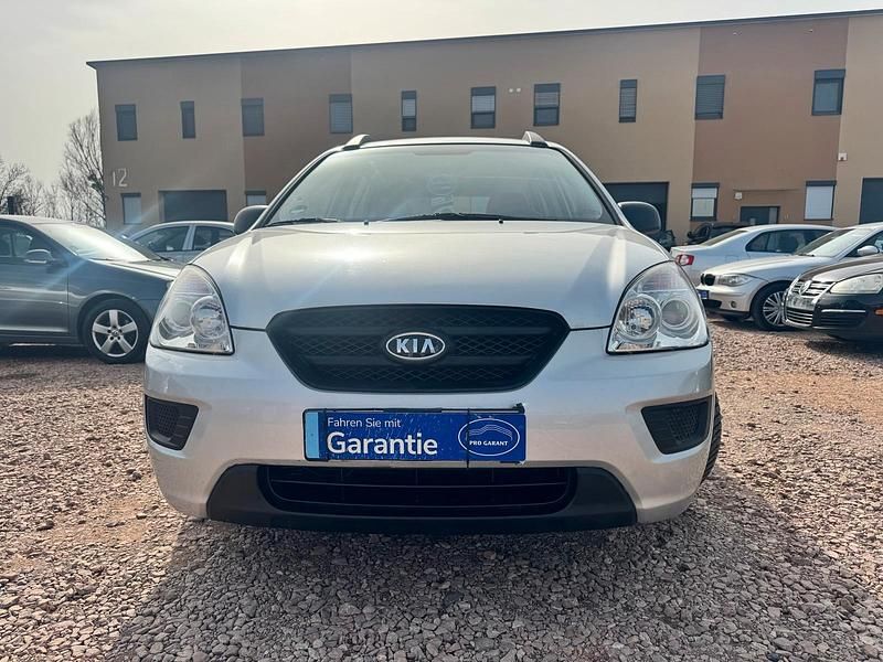 Gebraucht Kia Carens 145 PS (106 kW) 2009 Silber Van / Kleinbus