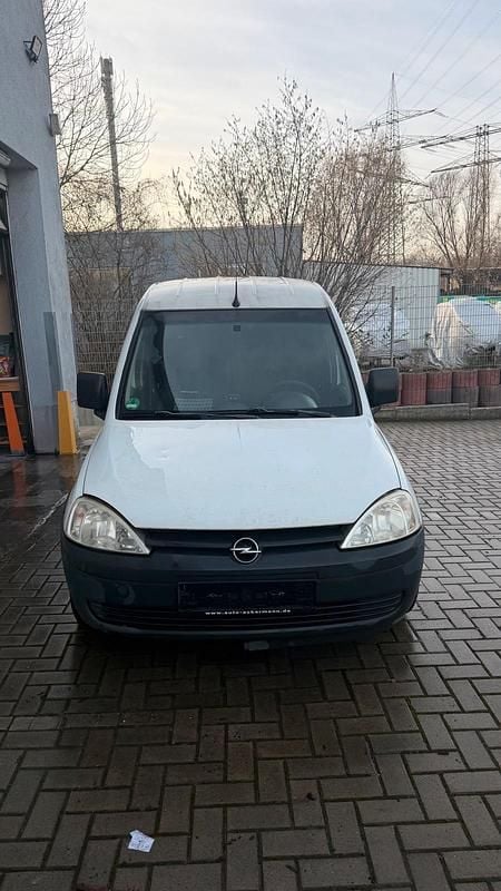 Usado Opel Combo 75 CV (55 kW) 2010 Blanco Monovolumen