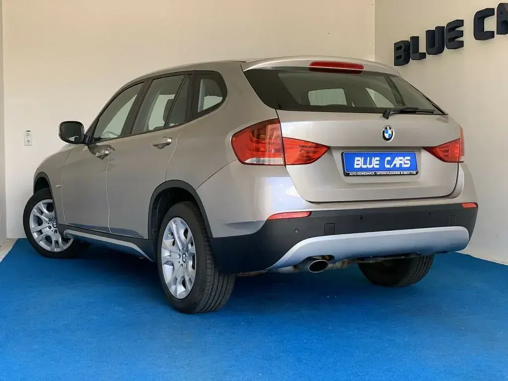 Gebraucht BMW X1 150 PS (110 kW) 2011 Kaschmirsilber (metallic) SUV