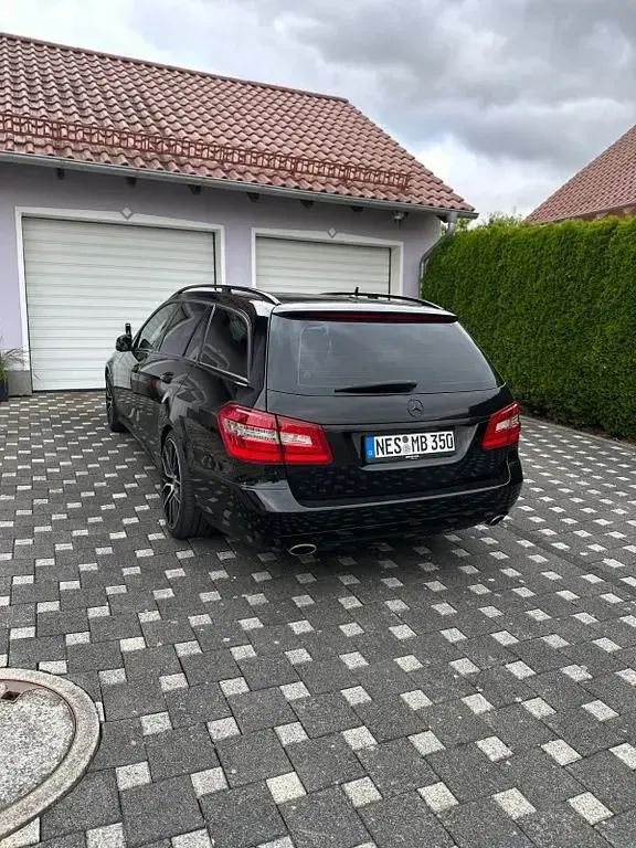 Gebraucht Mercedes E350 AMG 231 PS (169 kW) 2009 Schwarz Kombi