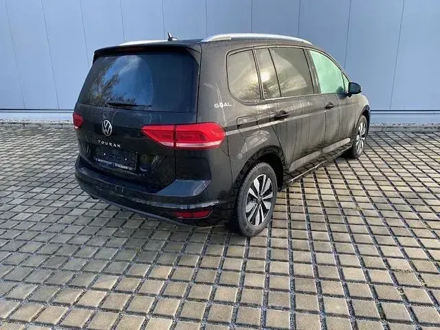 Gebraucht VW Touran Goal 150 PS (110 kW) 2025 Schwarz Van / Kleinbus