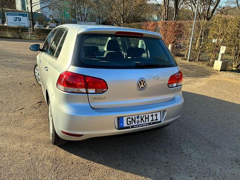 Gebraucht VW Golf VI Trendline 86 PS (63 kW) 2011 Silber Kleinwagen