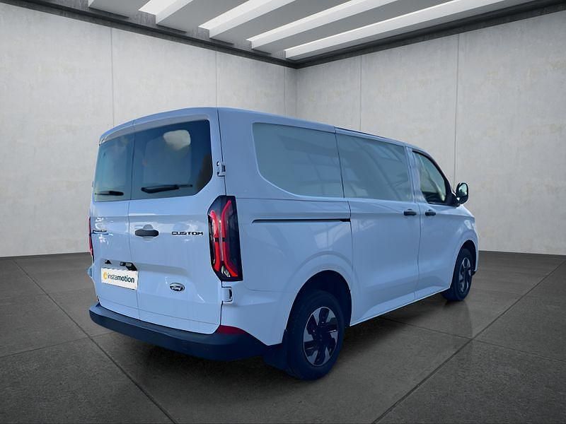 Second-hand Ford Transit 160 kW (218 CP) 2025 Alb Berlinǎ