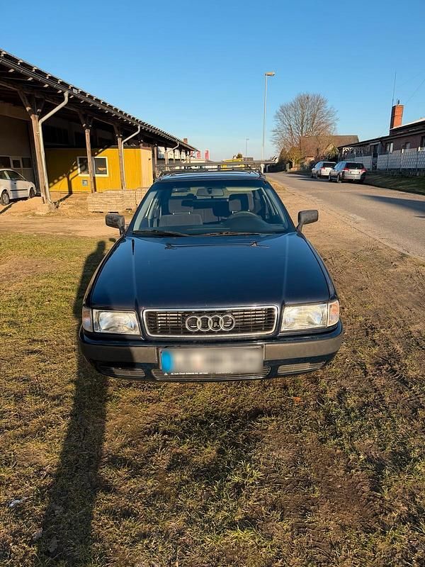 Second-hand Audi 80 90 CP (66 kW) 1992 Albastru Berlinǎ