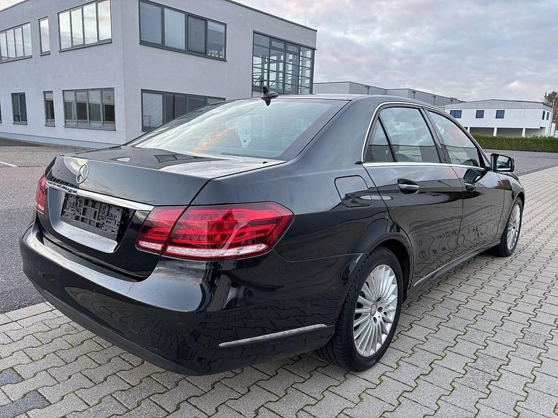 Gebraucht Mercedes E400 333 PS (244 kW) 2014 Schwarz Limousine