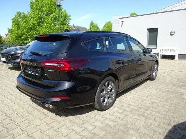 Gebraucht Ford Focus ST-Line 125 PS (91 kW) 2023 Schwarz Kombi