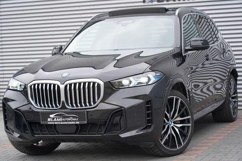 Schwarz Gebraucht 2023 BMW X5 M Sport SUV | 81.999 € - Bild 1/4