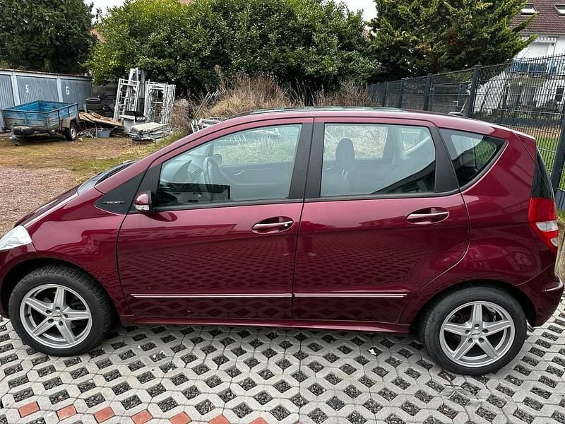 Rot Gebraucht 2005 Mercedes A200 Kleinwagen | 3.600 € (Fairer Preis) - Bild 1/4
