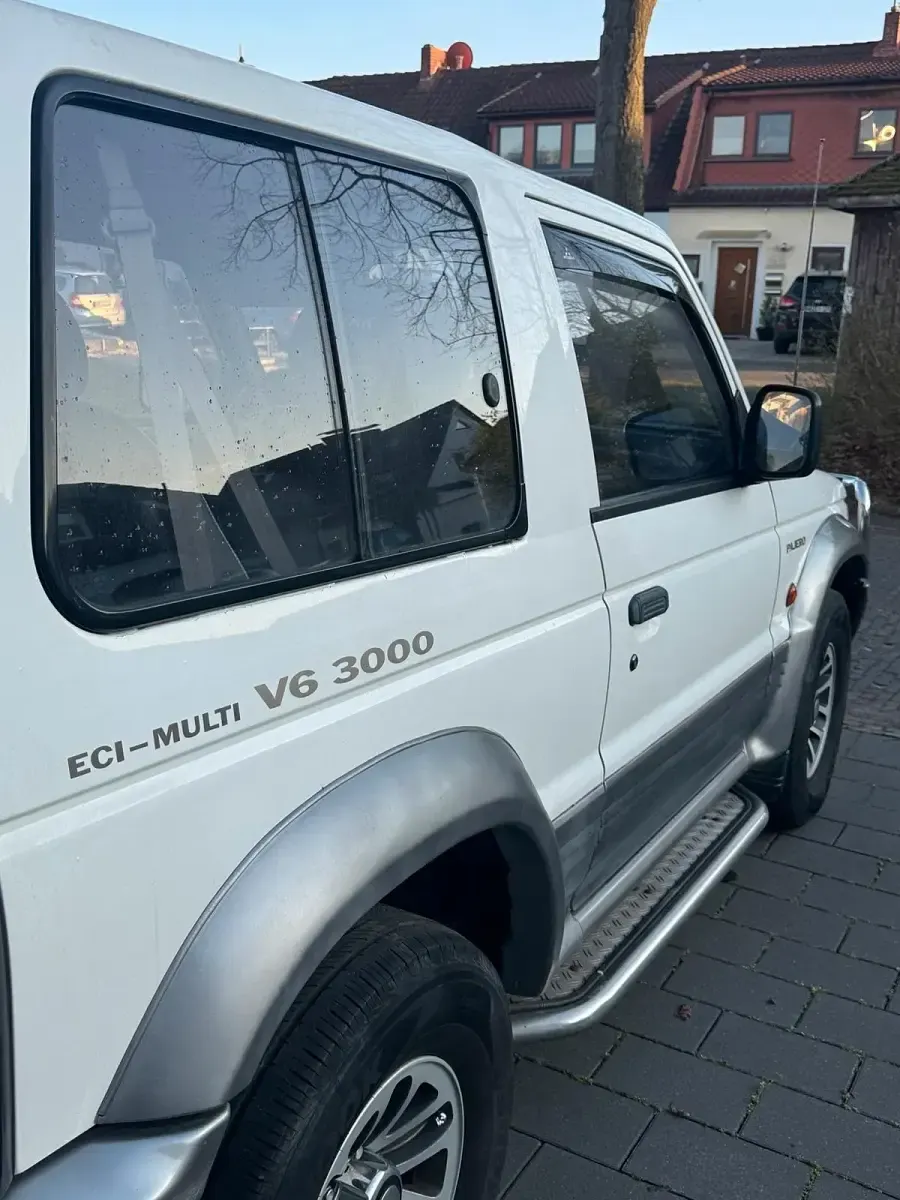 Gebraucht Mitsubishi Pajero 150 PS (110 kW) 1992 Weiß SUV