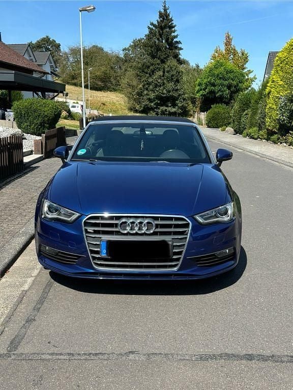 Gebraucht Audi A3 Cabriolet Ambition 140 PS (102 kW) 2014 Blau Cabrio