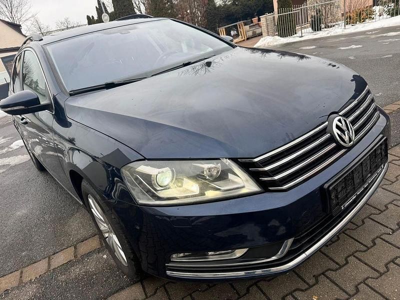 Gebraucht VW Passat Comfortline 160 PS (117 kW) 2014 Blau Kombi