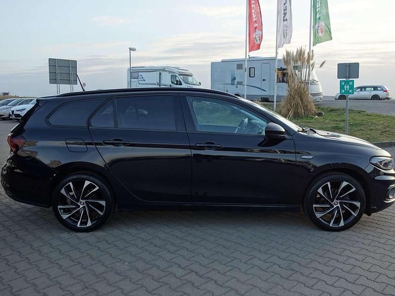 Gebraucht Fiat Tipo S 120 PS (88 kW) 2019 Cinema schwarz metallic Kombi