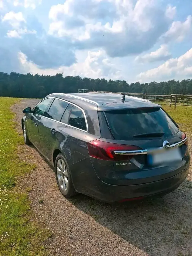Gebraucht Opel Insignia 163 PS (119 kW) 2014 Grau Kombi