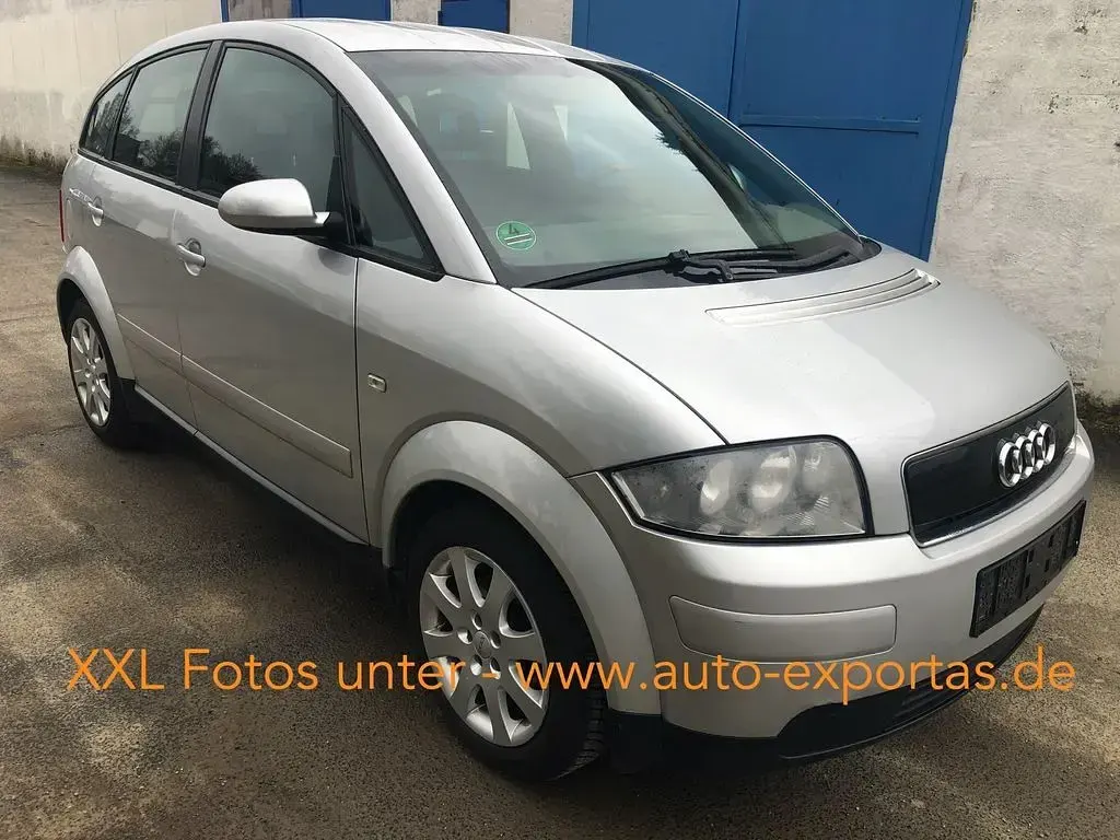 Usata Audi A2 110 CV (80 kW) 2002 Argento Utilitaria