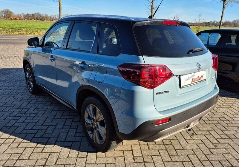 Gebraucht Suzuki Vitara Comfort 129 PS (94 kW) 2021 Blau SUV