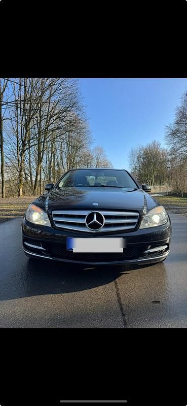 Gebraucht Mercedes C300 Avantgarde 231 PS (169 kW) 2010 Schwarz Limousine