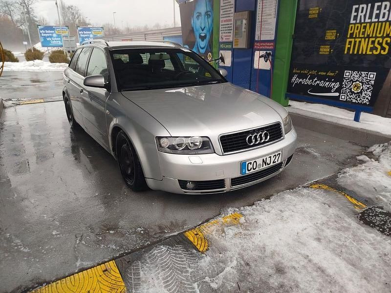 Silber Gebraucht 2004 Audi A4 Performance Kombi | 1.700 € (Superpreis) - Bild 1/4