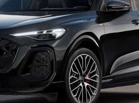 Schwarz Neu 2025 Audi Q5 Sport SUV | 78.421 € (Teuer) - Bild 1/4