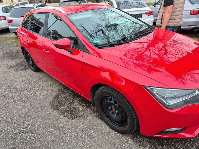 Gebraucht Seat Leon ST Style 150 PS (110 kW) 2014 Rot Kombi