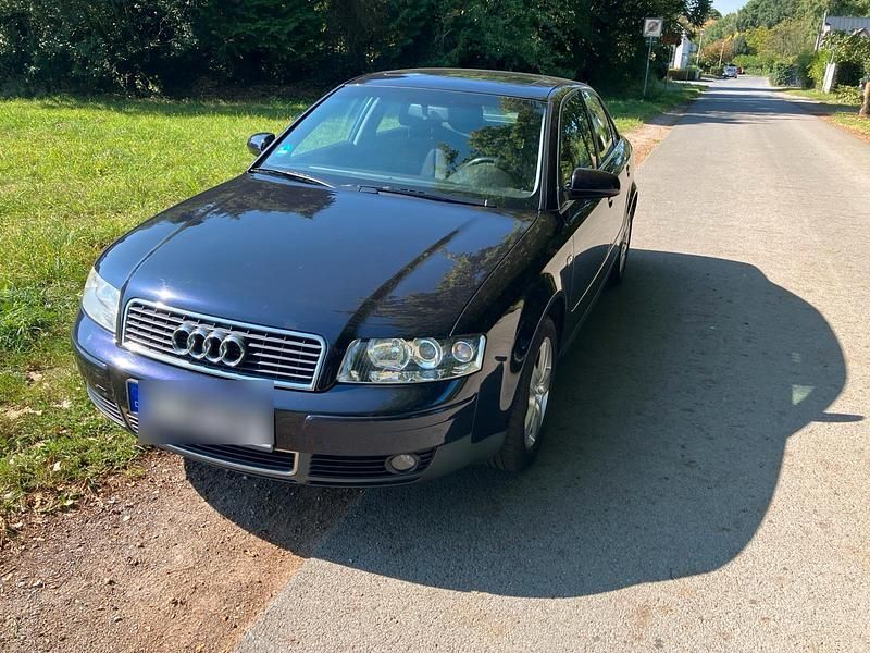 Gebraucht Audi A4 131 PS (96 kW) 2001 Blau Limousine
