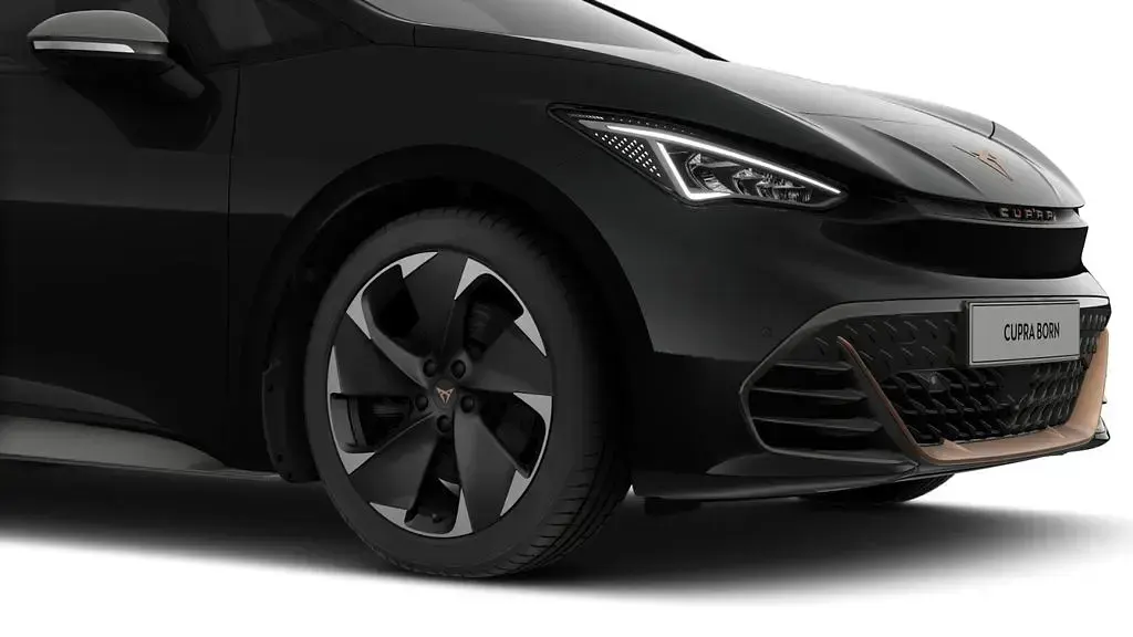 Gebraucht Cupra Born e-Boost 169 kW (231 PS) 2025 Mythosschwarz Kleinwagen