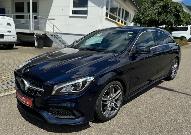 Blau Gebraucht 2018 Mercedes CLA220 AMG line Limousine | 16.550 € (Guter Preis) - Bild 1/4