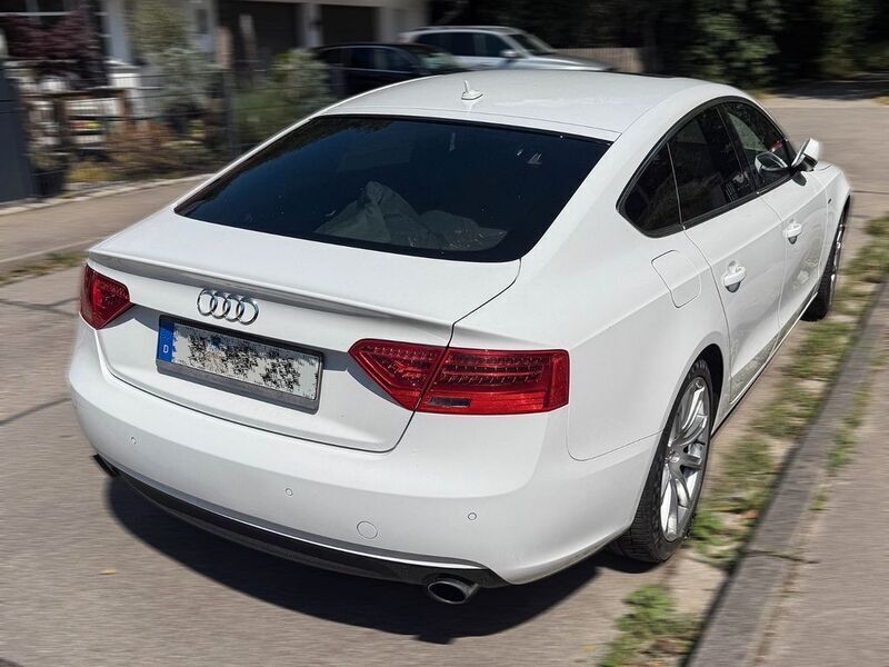 Weiß Gebraucht 2013 Audi A5 Sportback Sport Limousine | 15.900 € (Fairer Preis) - Bild 1/4