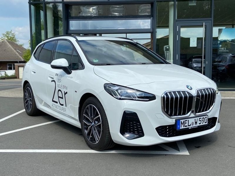 Gebraucht BMW 220 Active Tourer 170 PS (125 kW) 2022 Weiss Van / Kleinbus
