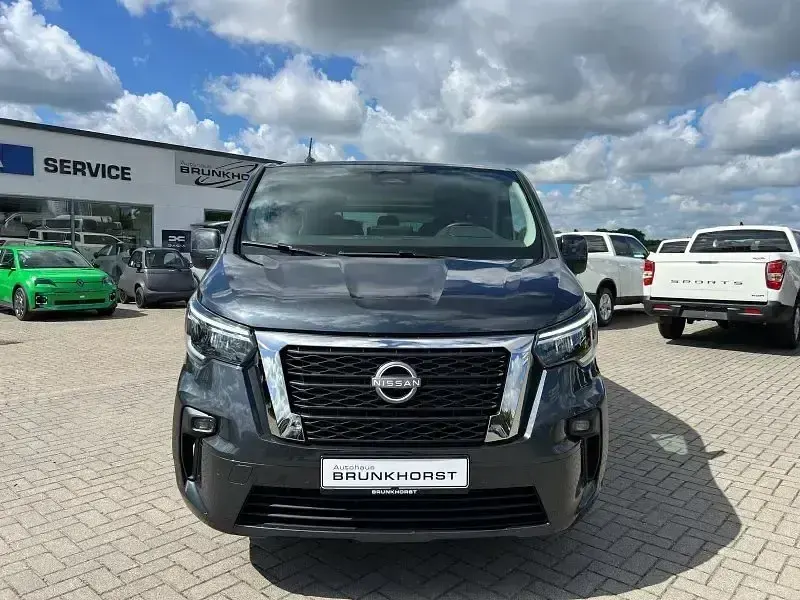 Gebraucht Nissan Primastar Tekna 150 PS (110 kW) 2025 Grau (cometegrau) Van / Kleinbus