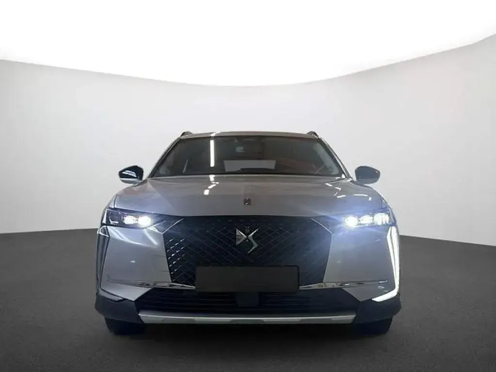 Gebraucht DS Automobiles DS4 131 PS (96 kW) 2023 Chrystal pearl (metallic) SUV