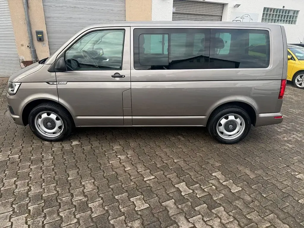 Używany VW T6 150 KM (110 kW) 2018 Beżowy Van