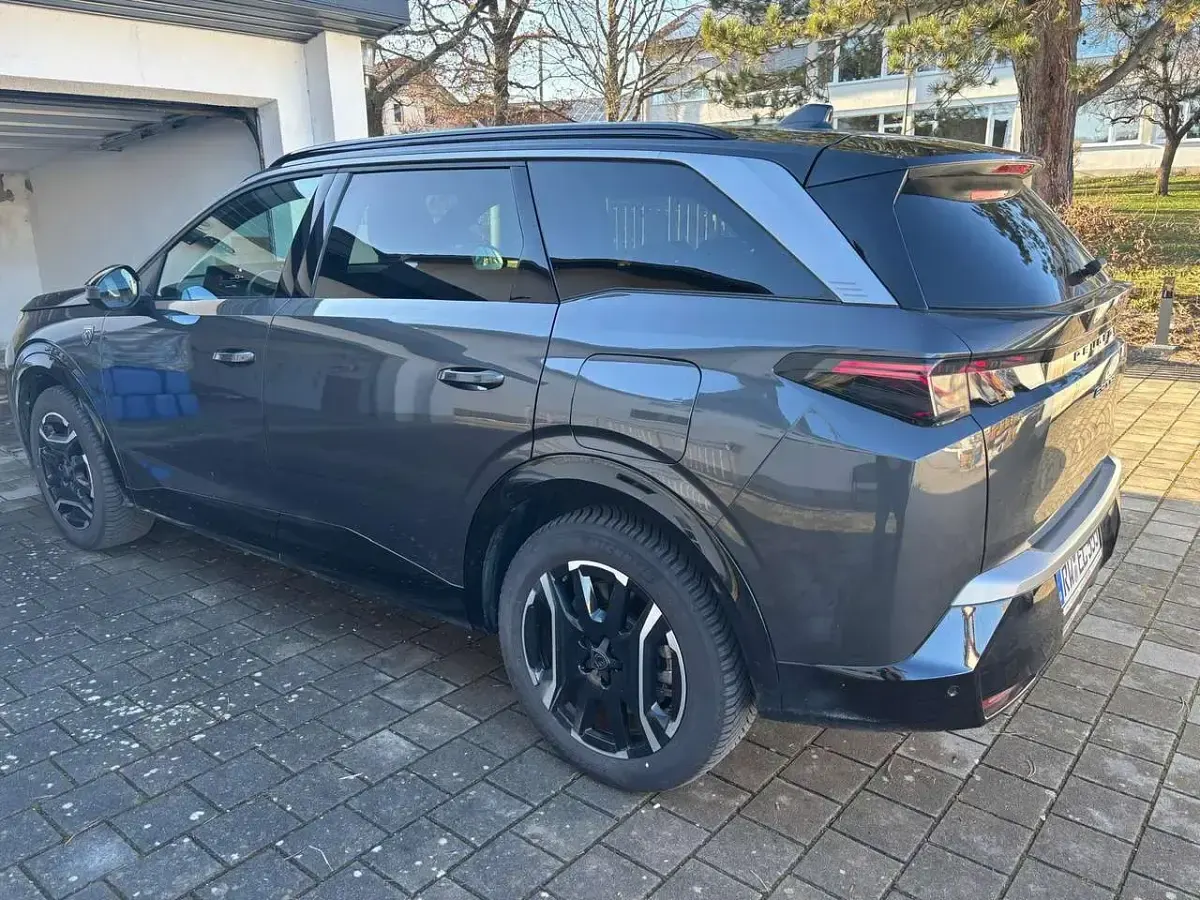 Gebraucht Peugeot 5008 GT 156 kW (213 PS) 2025 Grau SUV
