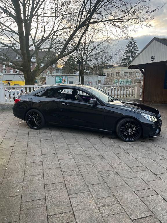 Usata Mercedes E350 252 CV (185 kW) 2013 Nero Coupé