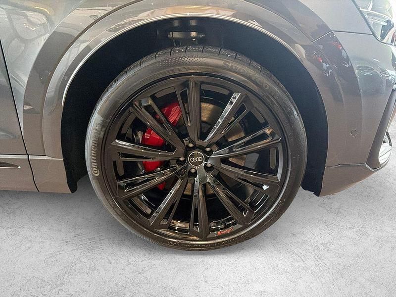 Neu Audi Q8 Business 394 PS (289 kW) 2025 Grau SUV