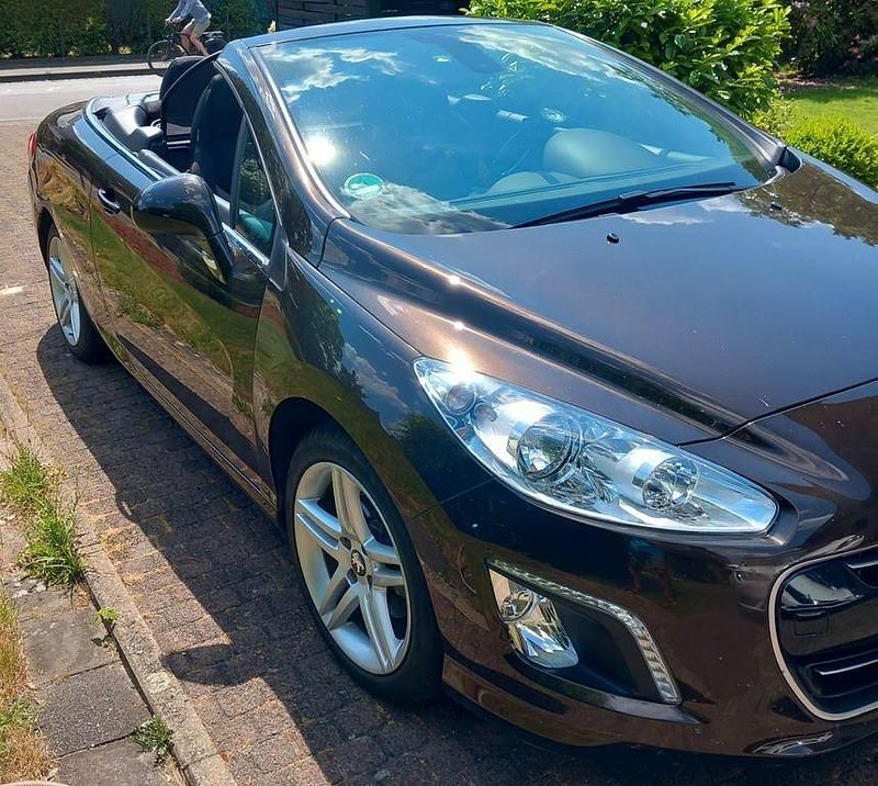 Gebraucht Peugeot 308 CC Active 120 PS (88 kW) 2011 Braun Cabrio