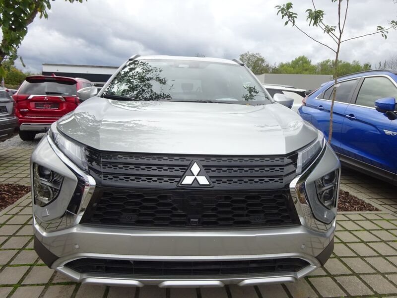 Gebraucht Mitsubishi Eclipse Cross Plus 188 PS (138 kW) 2024 Silber SUV