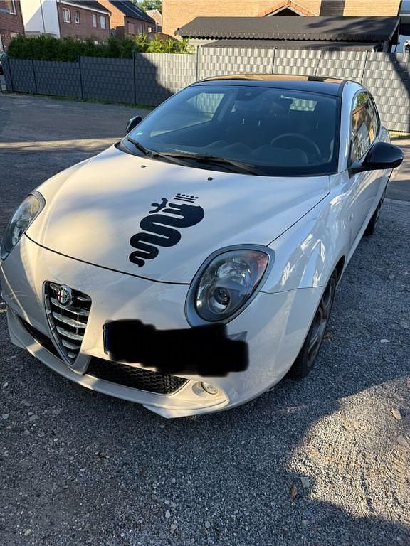 Weiß Gebraucht 2014 Alfa Romeo MiTo Turismo Kleinwagen | 3.999 € (Superpreis) - Bild 1/4