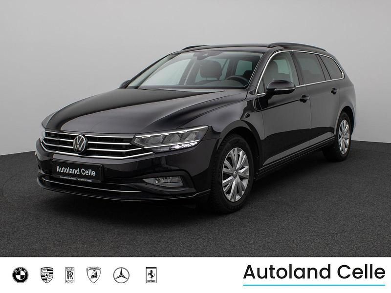 Deep black perleffektschwarz Gebraucht 2023 VW Passat Business Kombi | 24.498 € (Guter Preis) - Bild 1/4