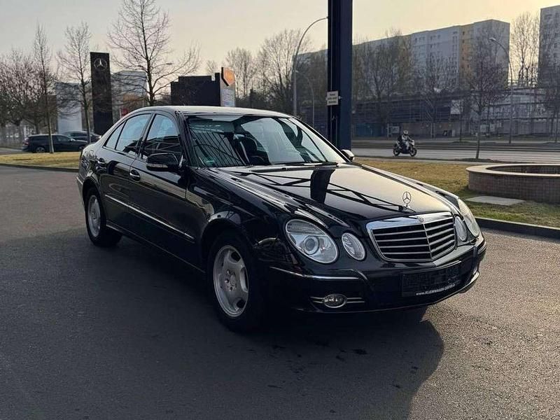 Gebraucht Mercedes E300 Avantgarde 211 PS (155 kW) 2008 Schwarz Limousine