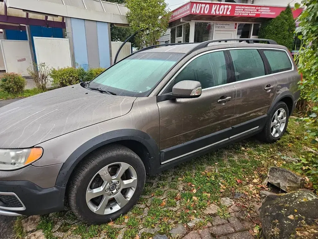 Gebraucht Volvo XC70 Summum 185 PS (136 kW) 2009 Grau Kombi